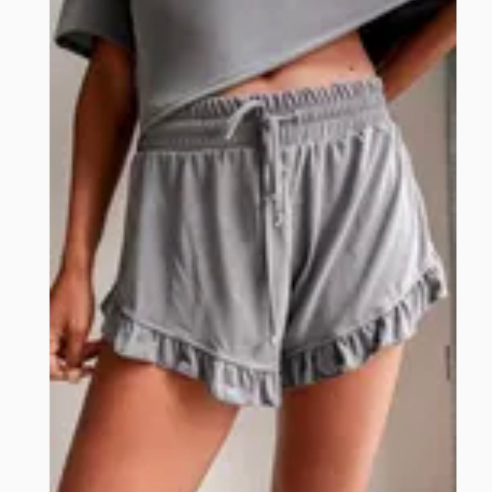 Ruffle Shorts - Picture 4 of 4
